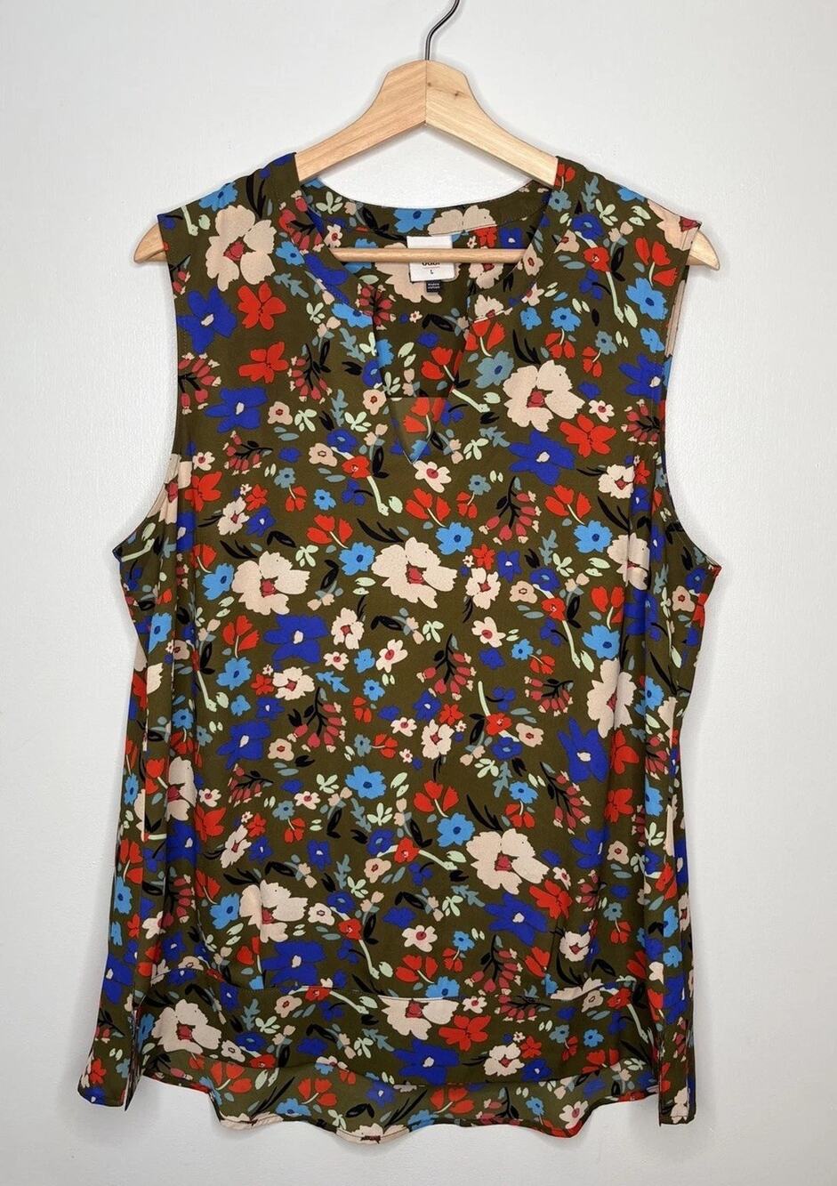 NWOT Cabi Women's Olive Green Floral Ruffle Hem Sleeveless Top Size Large
